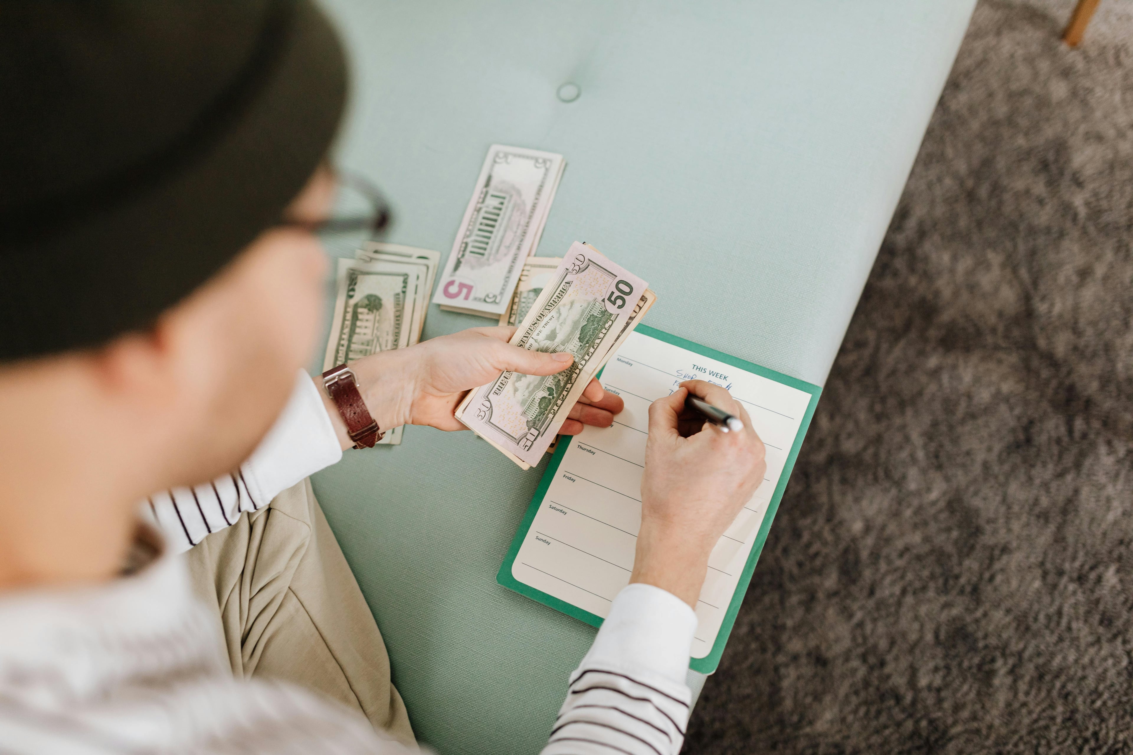 Complete Guide to Budgeting and Saving: Best Practices for Financial Stability and Investment Success